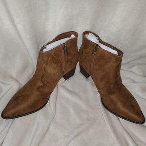 Comfortview Kerra Bootie in Cognac